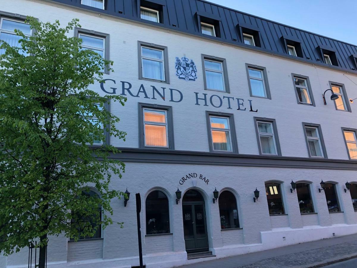 Grand Hotel Arendal - Unike Hoteller Zewnętrze zdjęcie