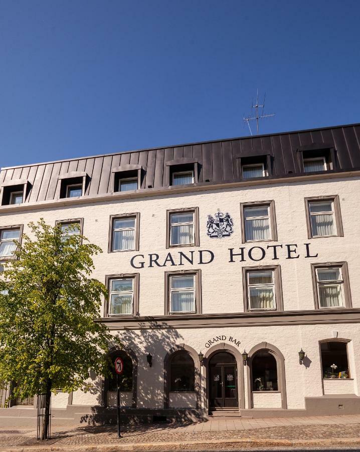 Grand Hotel Arendal - Unike Hoteller Zewnętrze zdjęcie